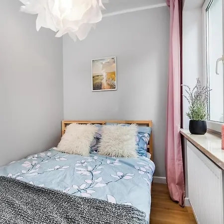 Hello Cozy Hallera